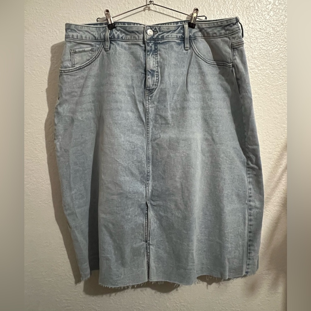 Ava & Viv Light Blue Denim Pencil Skirt